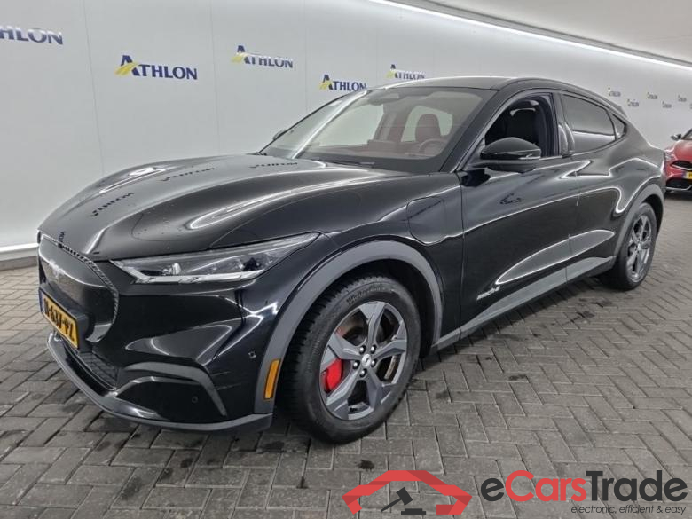 FORD Mustang Mach-E 75kWh RWD auto 5D 198kW