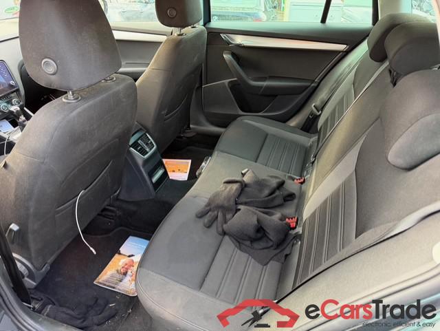 SKODA Octavia Combi Octavia Combi Ambition 1,6 TDI 85 kW 5-speed mech. #1