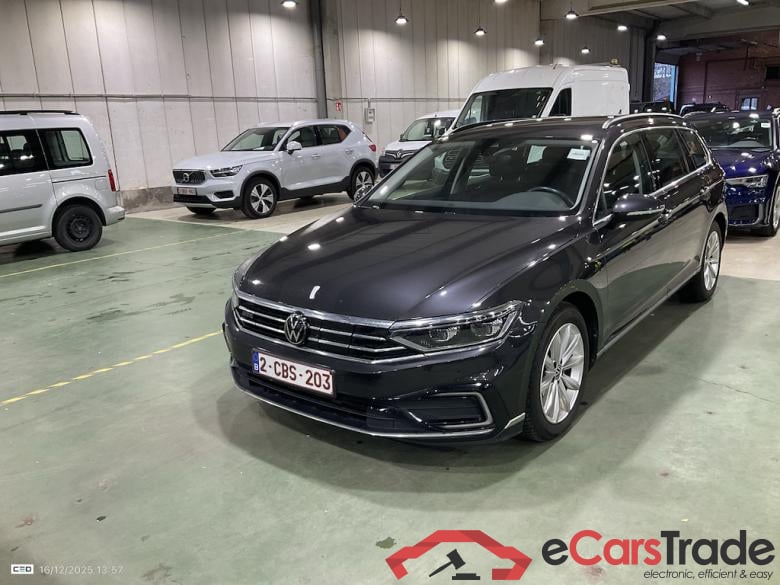 VOLKSWAGEN PASSAT VARIANT 1.4 TSI MSQ VARIANT GTE BUSINESS