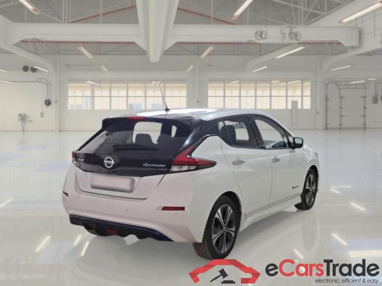 NISSAN LEAF / 2017 / 5P / BERLINA BUSINESS 40KWH #2
