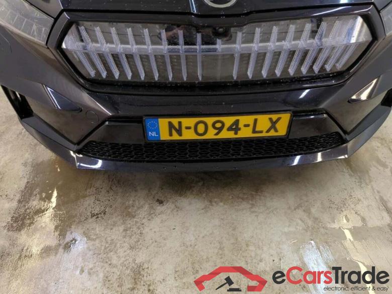 SKODA Enyaq iV 80 Found. Ed. Black #4