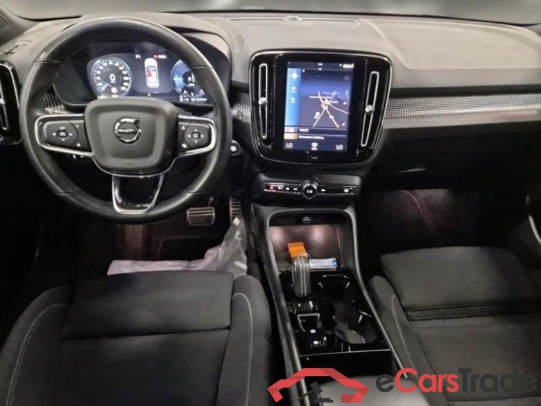 VOLVO XC40 / 2017 / 5P / SUV T4 PLUG-IN HYBRID AUTO RECHARGE R-DESIGN #3