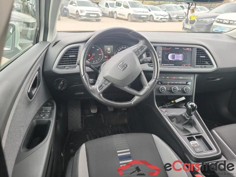 SEAT León / 2016 / 5P / berlina con portón 1.6 TDI 85kW S&S Style Visio Ed Nav (AC) #3