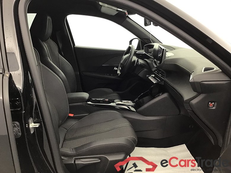 Peugeot 2008 GT 1.2 GASOLINE 130hp #6