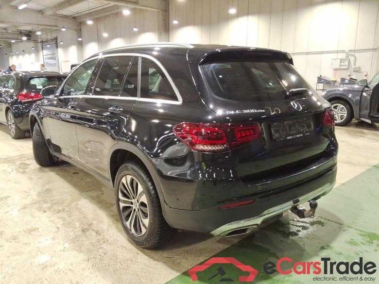 MERCEDES-BENZ GLC 2.0 GLC 300 DE PHEV 4MATIC 4WD BUS SOL #2