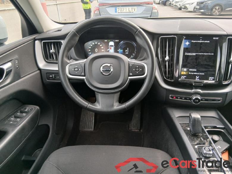 VOLVO XC60 / 2017 / 5P / todoterreno 2.0 T6 AWD Recharge Inscription Exp Auto #3