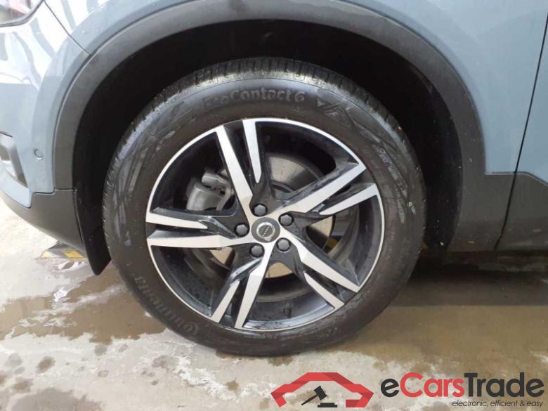 Volvo XC40 (2017->) DE - SUV5 B4 2WD EU6d, R-Design (EURO 6d), 2020 - 2022 #5