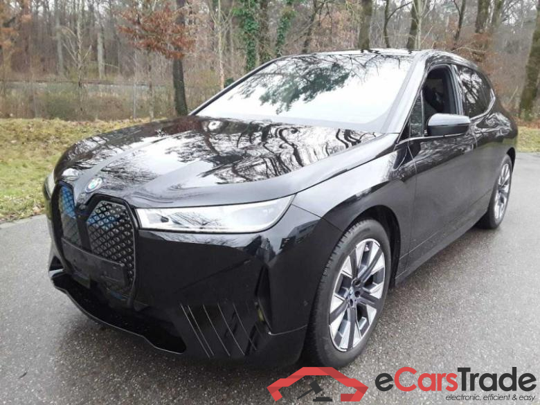BMW iX (I20)(07.2021->) DE - SUV5 xDrive40, xDrive40, 2021 - 2025