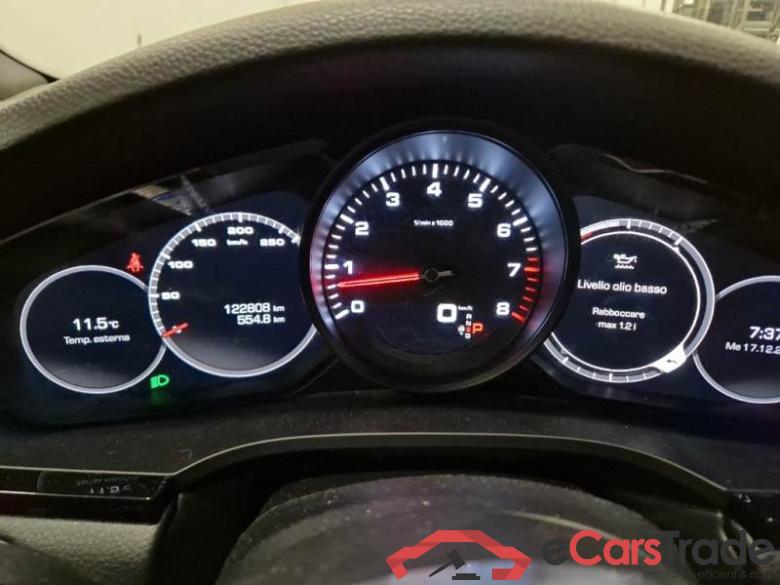 PORSCHE CAYENNE / 2017 / 5P / SUV 3.0 V6 #4