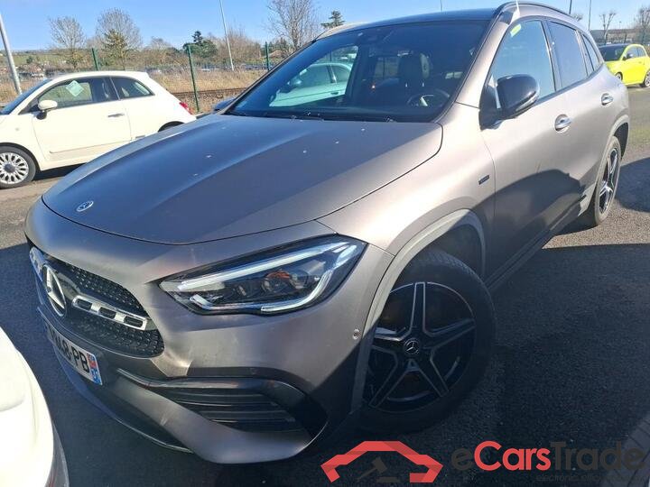 Mercedes GLA 250e Plug-In Hybrid AMG Magno Night Aut. Pano LED-MultiBeam Widescreen Ambient Navi 1/2 Sport-Leather-Alcantra KeylessGo Camera Klima PDC ...
