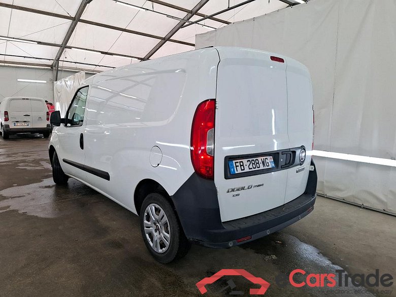 FIAT Doblò Cargo VU 4p Fourgonnette Maxi 1.6 Mjet 105 P.Pro Trio Nav 750kg #2