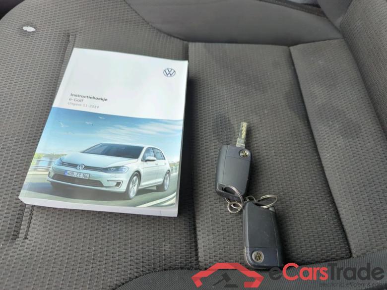 VOLKSWAGEN e-Golf 100 kW #6