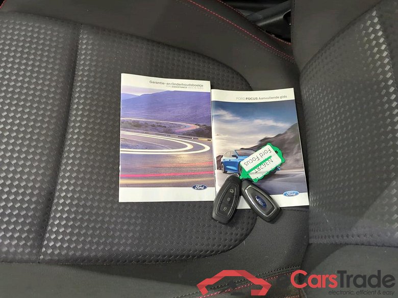 Ford Focus 1.0 EcoBo Hybr 125pk ST-Line X Bus Wagon 5d #4