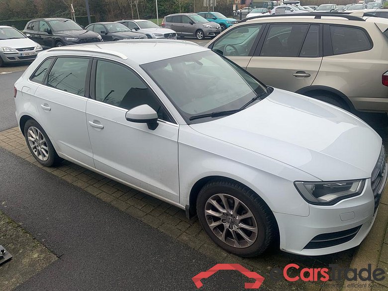 AUDI A3 Sportback Sportback 1.2 TFSI Attraction #2