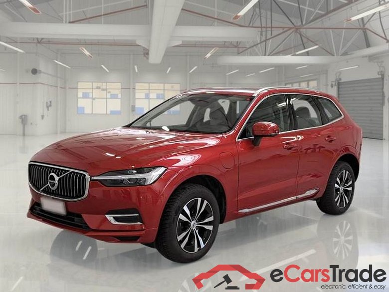 VOLVO XC60 / 2017 / 5P / SUV T6 PLUG-IN AWD AUTO RECHARGE INS. EXP