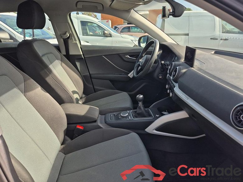 AUDI Q2 / 2016 / 5P / todoterreno Design 30 TFSI 85kW (116CV) #6