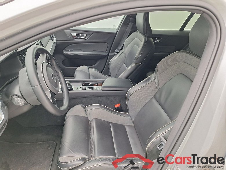 Volvo, V60 '18, Volvo V60 B3 R-Design DCT 5d #3