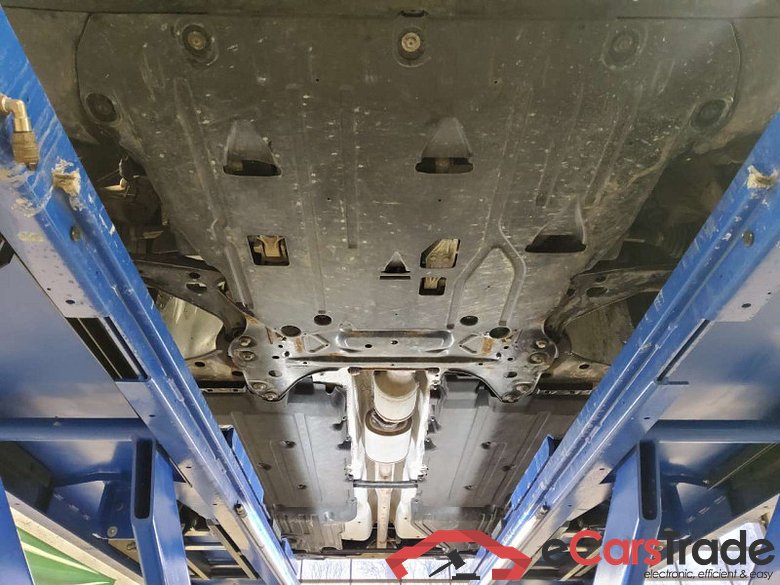 Volvo XC40 (2017->) DE - SUV5 B4 2WD EU6d, R-Design (EURO 6d), 2020 - 2022 #5