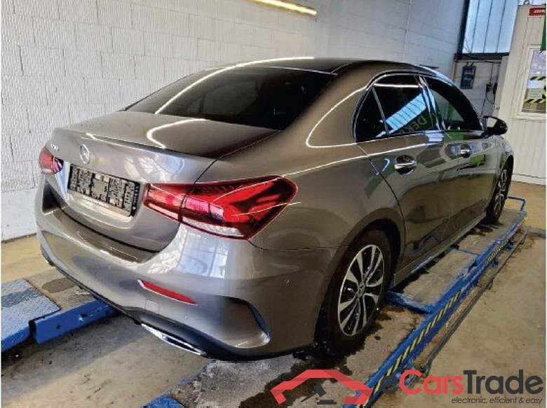 Mercedes-Benz A Limousine (BM 177)(08.2018->) DE - Lim4 A 200 EU6d, Lim. AMG Line (EURO 6d), 2019 - 2022 #2