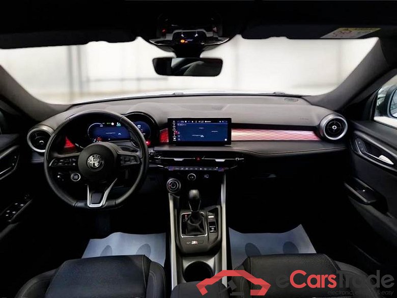 ALFA ROMEO TONALE / 2022 / 5P / SUV 1.5 160CV HYBRID TCT7 TI #3