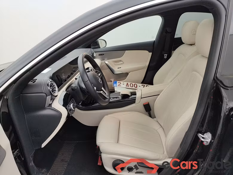 Mercedes-Benz CLA CLA 180 Business Solution Aut. 4d #3