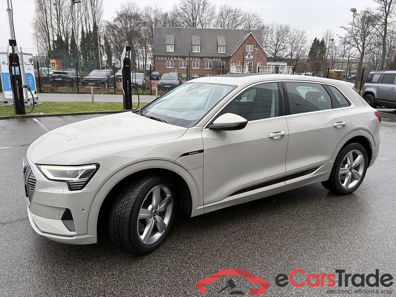 AUDI e-tron Audi e-tron  advanced 55 quattro 300,00 kW