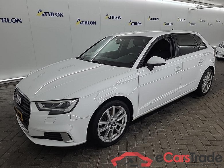 AUDI A3 Sportback 30 TFSI Advance 5D 85kW #1