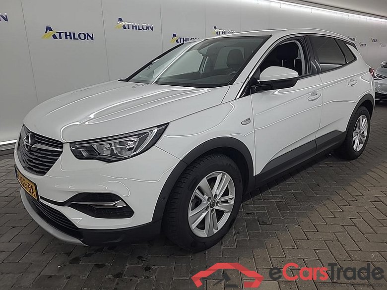 OPEL Grandland X 1.2 Turbo S&S 96kW Bus. Executive 5D #1