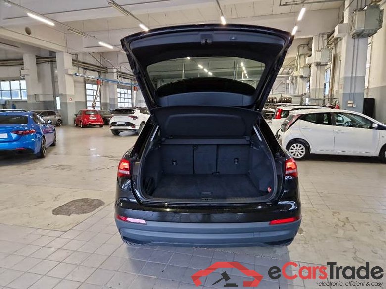 AUDI Q3 / 2018 / 5P / SUV 35 TDI S TRONIC BUSINESS #5
