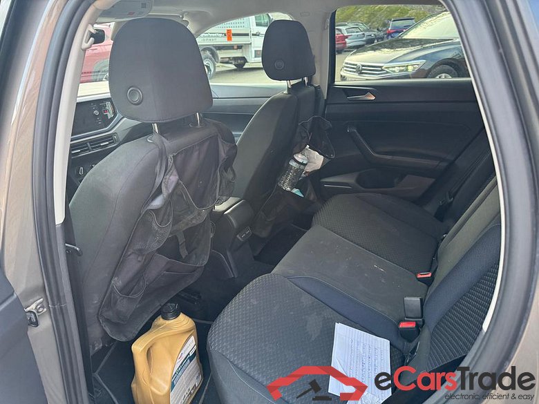 VOLKSWAGEN Polo Polo UNITED 1.0 OPF 70 kW (95 ch) 5 vitesses manuel #3