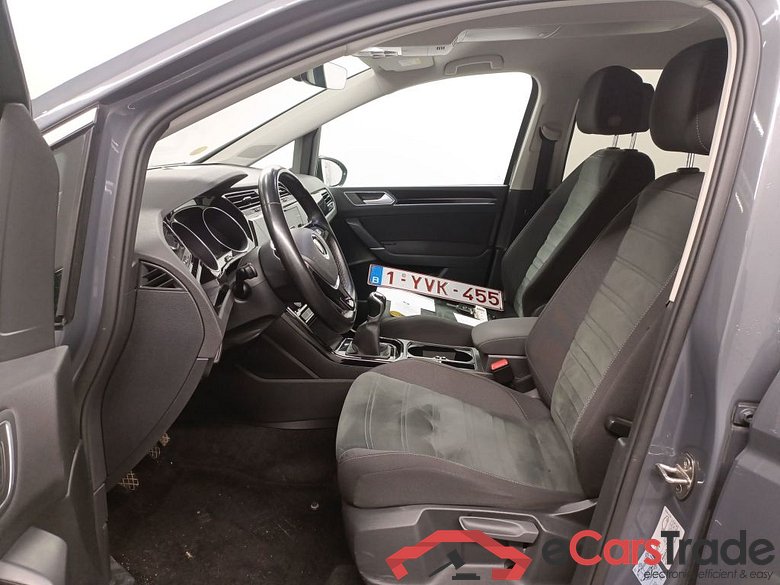 Volkswagen Touran 2.0 TDi 90kW Highline 5d #3