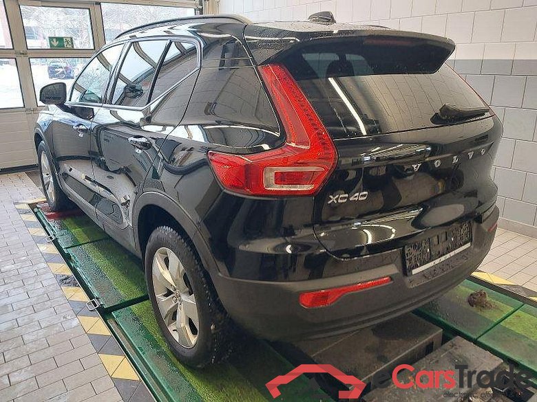 Volvo XC40 (2017->) DE - SUV5 T2 2WD EU6d, Momentum Core (EURO 6d), 2020 - 2022 #4