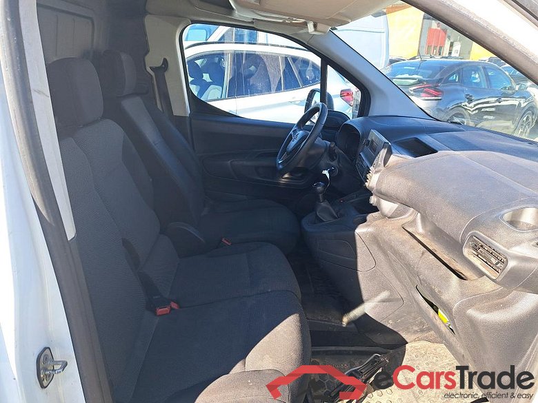 OPEL Combo / 2018 / 3P / furgón derivado de turismo 1.5 TD S/S 75kW(100CV) Express L H1 1000 #6