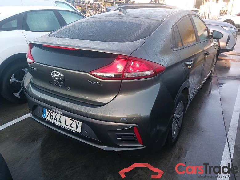 HYUNDAI IONIQ / 2019 / 5P / berlina con portón 1.6 GDI HEV Klass DCT #2