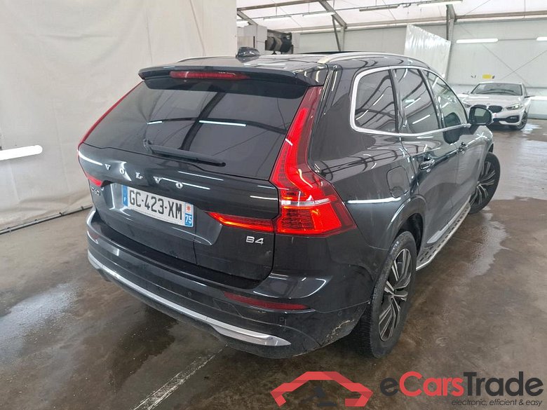 VOLVO XC60 / 2021 / 5P / SUV B4 197 Geartronic 8 Inscription Luxe #3