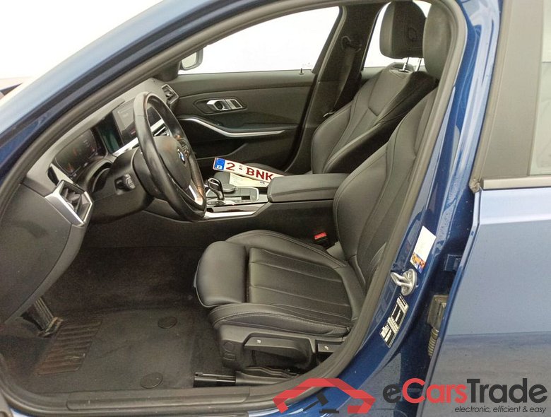 BMW 3 Reeks Touring 318dA (100 kW) 5d #3
