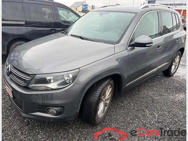 VOLKSWAGEN Tiguan Tiguan Sport & Style 1.4 TSI BlueMotion Technology 92 kW (125 ch) 6 vitesses manuel
