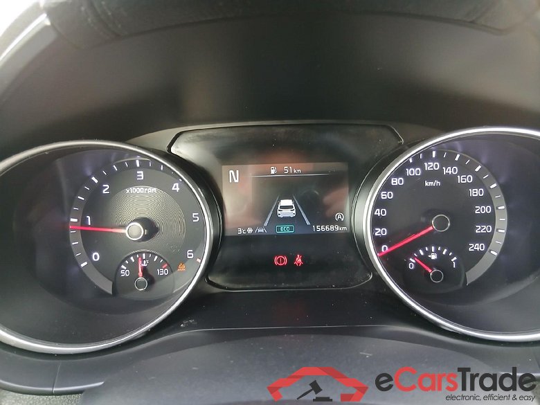 KIA Ceed / 2021 / 5P / berlina con portón 1.6 MHEV iMT 100kW (136CV) Drive #4