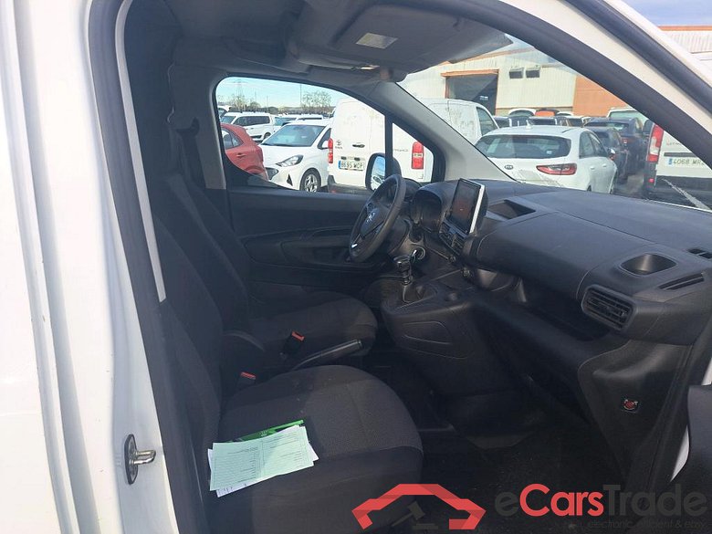 OPEL Combo / 2018 / 3P / furgón derivado de turismo 1.5 TD 75kW (100CV) Express L H1 650kg (AC) #6