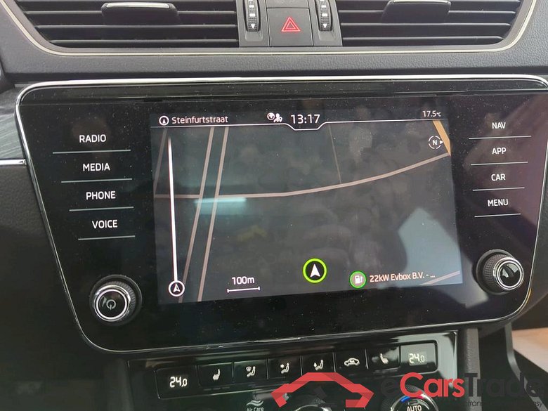 SKODA Superb Combi 110 kW #2