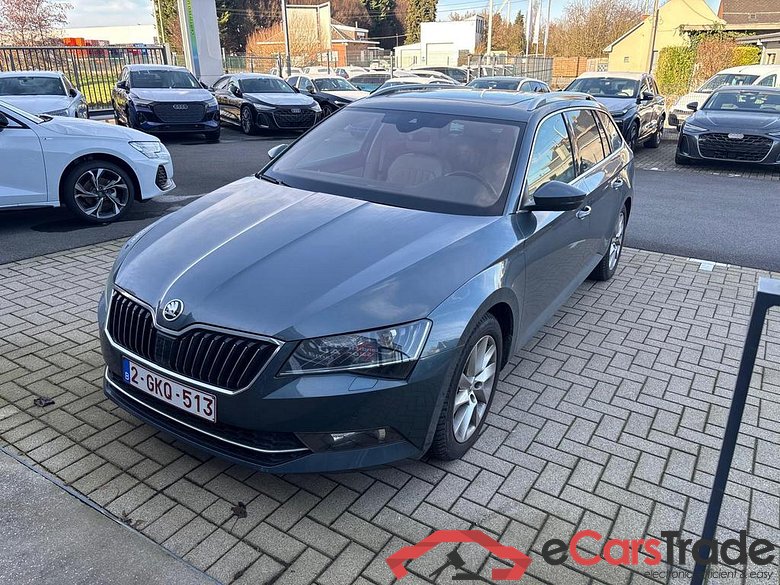 SKODA Superb Combi Superb Wagon Style 1,6 TDI 88 kW 7-speed automat. #1