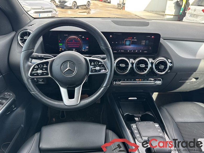 MERCEDES-BENZ GLA / 2020 / 5P / todoterreno GLA 250 e #3