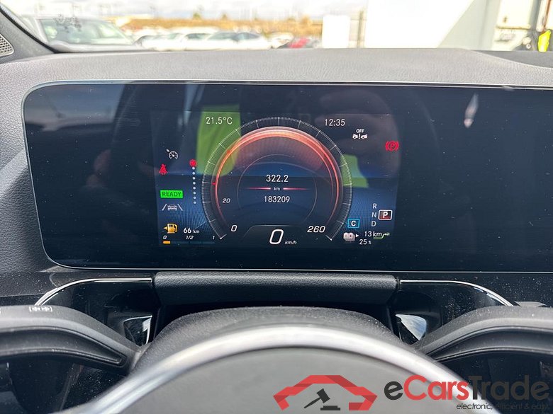 MERCEDES-BENZ GLA / 2020 / 5P / todoterreno GLA 250 e #4