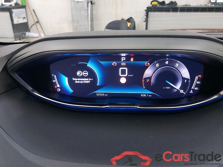 PEUGEOT - PEU 5008 PureTech 130PK EAT8 GT With Pano Roof  * PETROL * #5