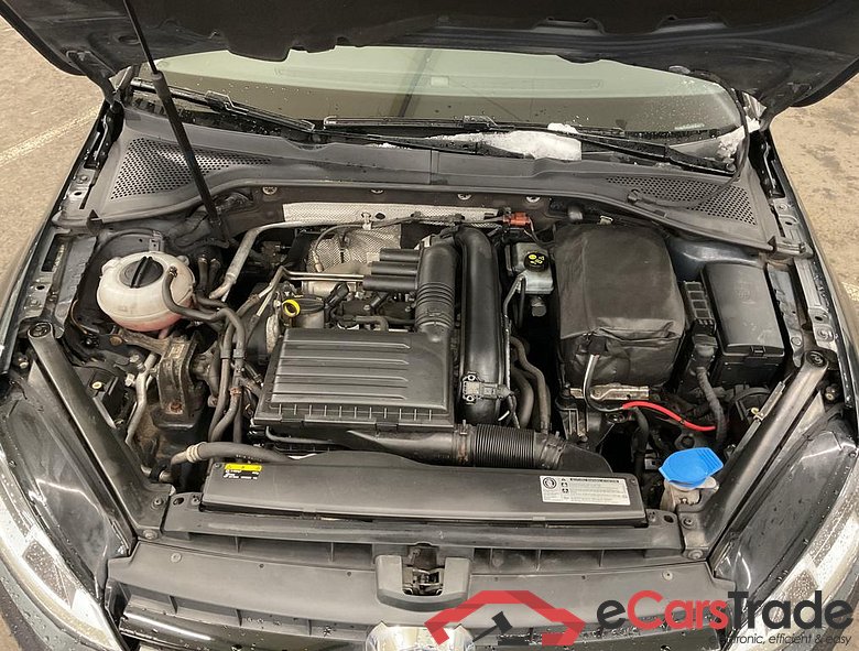 VOLKSWAGEN Golf VII SW Golf Variant  Comfortline 1.4 TSI BlueMotion Technology 92 kW (125 ch) 6 vitesses manuel #4