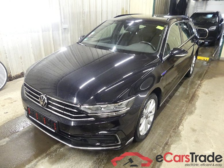 Passat Variant GTE 1.4 TSI 160KW AT6 E6d #1