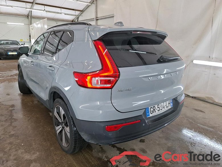VOLVO XC40 / 2022 / 5P / SUV Recharge T5 262 DCT7 Ultimate #2