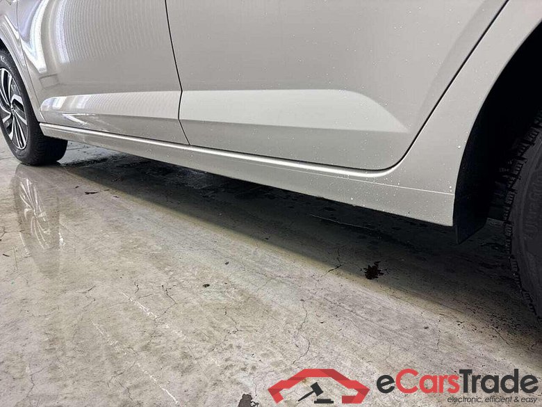 VOLKSWAGEN POLO 1.0 TSI Life Bns #4