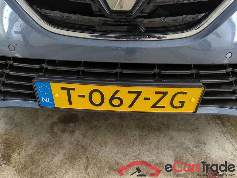 RENAULT Mégane Estate 1.3 TCe140 Equilibre #4