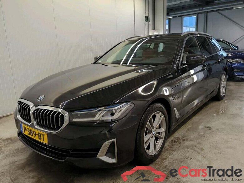 BMW 5-serie Touring 520e Bns Edit.+ #1